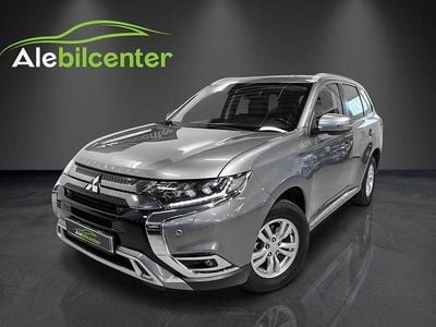 Grå Begagnad 2019 Mitsubishi Outlander Edition SUV | 184 900 kr
