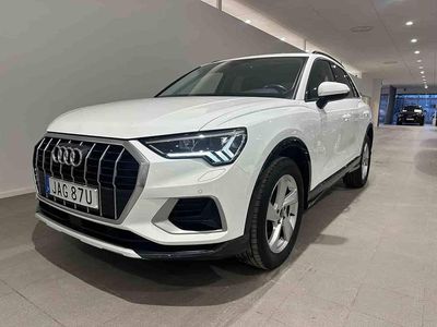 Begagnad Audi Q3 2023 Vit SUV