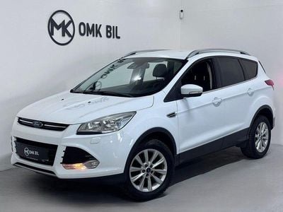 Vit Begagnad 2015 Ford Kuga Titanium SUV | 99 900 kr (Marknadspris)