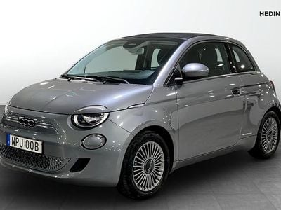 Svart Begagnad 2022 Fiat 500e Icon Halvkombi | 199 900 kr (Marknadspris)