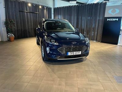 Blå Begagnad 2022 Ford Kuga SUV | 289 900 kr (Lite dyr)