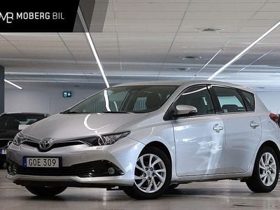 Begagnad Toyota Auris Active 116 HK (85 kW) 2017 Silver Halvkombi