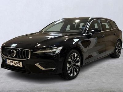 Svart Begagnad 2023 Volvo V60 Core Kombi | 365 000 kr (Marknadspris)