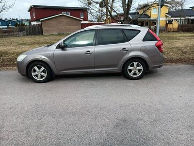 begagnad Kia Ceed Sportswagon CEED _ 1.6 CRDi Euro 4