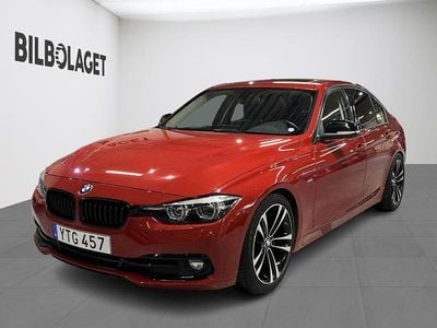 Röd Begagnad 2017 BMW 320 Sport Line Sedan | 199 500 kr (Marknadspris)