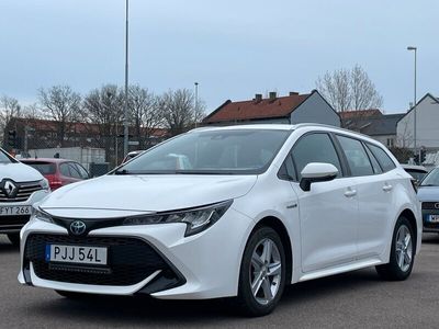 begagnad Toyota Corolla Touring Sports Hybrid e-CVT Euro6, Ny Servad.