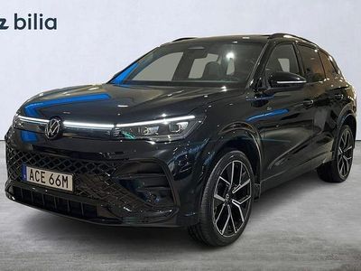 Svart Begagnad 2025 VW Tiguan R-line SUV | 499 000 kr (Lite dyr)