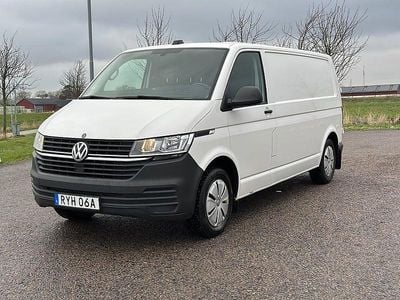Vit Begagnad 2022 VW Transporter Van | 239 000 kr