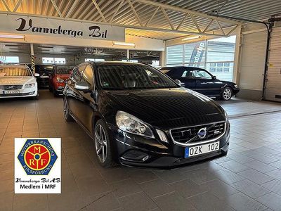 Svart Begagnad 2012 Volvo V60 R-Design Kombi | 169 900 kr (Lite dyr)