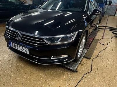 Svart Begagnad 2016 VW Passat GT Kombi | 30 000 kr
