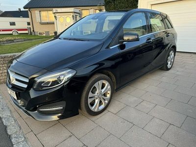 begagnad Mercedes B200 automat,GPS,backkamera