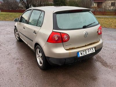 Begagnad 2005 VW Golf IV Halvkombi | 15 900 kr (Marknadspris)