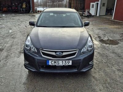 begagnad Subaru Legacy Wagon 2.5 4WD Lineartronic Euro 5