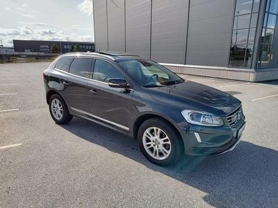 Grå/svart Begagnad 2015 Volvo XC60 Summum SUV | 149 000 kr