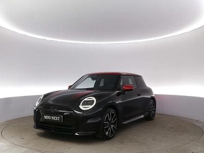 Svart Begagnad 2024 Mini Cooper SE Halvkombi | 459 900 kr