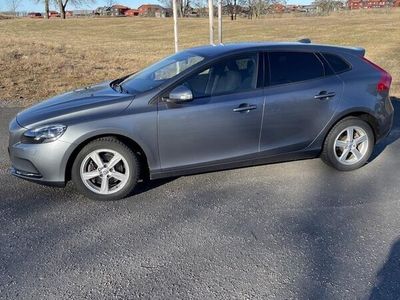 begagnad Volvo V40 T3 Kinetic Euro 6