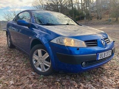 Begagnad Renault Mégane II 135 HK (99 kW) 2004 Blå metallic