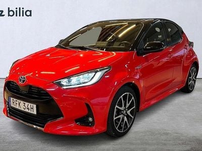 Röd Begagnad 2021 Toyota Yaris Hybrid Edition Halvkombi | 219 900 kr (Lite dyr)