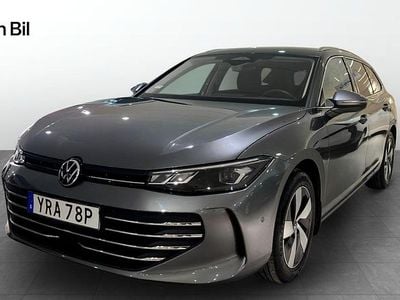 Grå Begagnad 2025 VW Passat Business Kombi | 379 900 kr (Lite dyr)