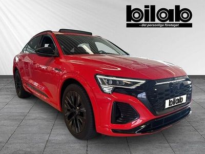 Röd (soneiraröd metallic) Begagnad 2023 Audi Q8 Sportback e-tron S-Line SUV | 699 000 kr