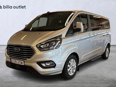 Begagnad Ford Tourneo Custom 185 HK (136 kW) 2022 Grå Van