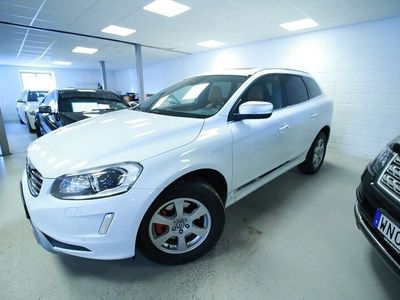 Begagnad Volvo XC60 Summum 181 HK (133 kW) 2014 Vit SUV