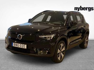 Svart Begagnad 2022 Volvo XC40 Plus SUV | 339 000 kr (Superpris)