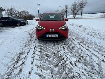 Begagnad Toyota Aygo 72 HK (52 kW) 2019 Halvkombi