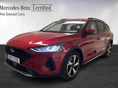 Röd Begagnad 2023 Ford Focus Active Kombi | 219 900 kr (Marknadspris)