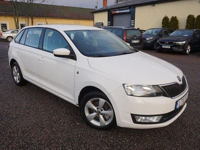 Vit Begagnad 2015 Skoda Rapid Halvkombi | 69 900 kr (Lite dyr)