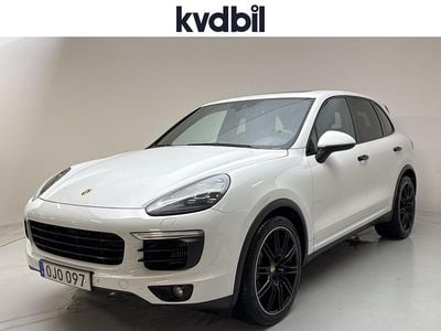 Vit Begagnad 2017 Porsche Cayenne S SUV | 339 000 kr (Marknadspris)