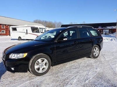 Begagnad Volvo V50 Momentum 116 HK (85 kW) 2011 Svart Kombi