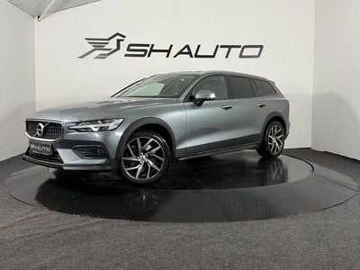 Begagnad Volvo V60 CC Momentum 200 HK (147 kW) 2019 Grå Kombi