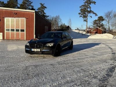 begagnad BMW 750 i Steptronic M Sport Euro 5