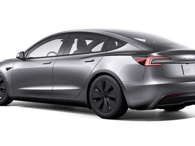 Begagnad Tesla Model 3 Standard Range 208 kW (283 HK) 2025 Quicksilver metallic Sedan