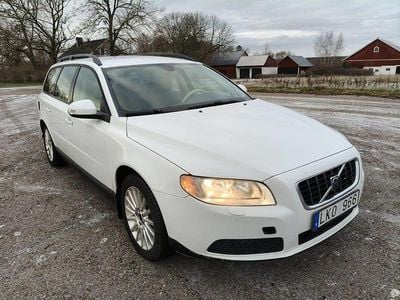 Röd Begagnad 2008 Volvo V70 Kombi | 29 900 kr (Bra pris)