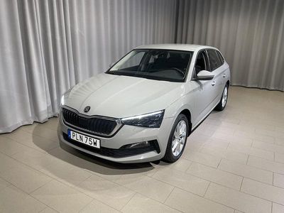 Grå Begagnad 2023 Skoda Scala Style Halvkombi | 204 900 kr (Marknadspris)