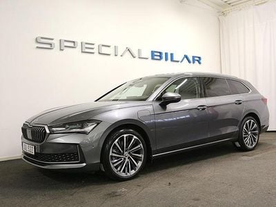 Grå Begagnad 2024 Skoda Superb LAURIN & KLEMENT Kombi | 459 000 kr (Dyr)