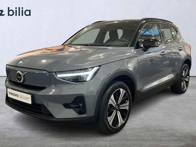 Grå Begagnad 2022 Volvo XC40 Plus SUV | 339 900 kr