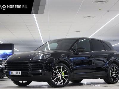 Svart Begagnad 2021 Porsche Cayenne Chrono SUV | 679 900 kr