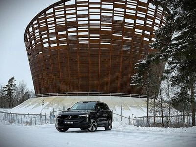 Begagnad 2025 Volvo EX90 Ultra SUV | 999 999 kr (Marknadspris)