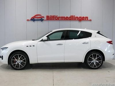 Begagnad Maserati Levante 430 HK (316 kW) 2016 Vit samma som bilen SUV