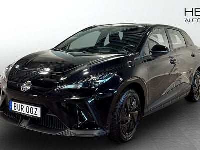 Svart (black) Begagnad 2023 MG MG4 EV Halvkombi | 224 900 kr (Bra pris)
