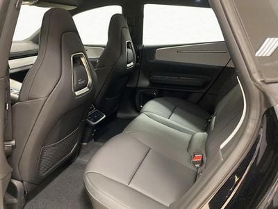 Begagnad Polestar 4 Long Range Dual motor 400 kW (544 HK) 2024 Svart SUV