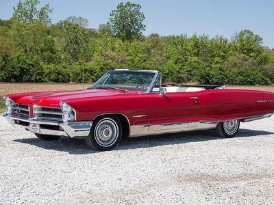 Vit Begagnad 1965 Pontiac Bonneville Sedan | 399 000 kr