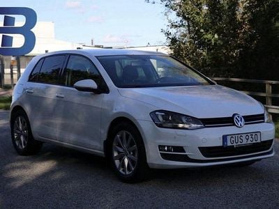 Begagnad VW Golf VII 110 HK (80 kW) 2015 Vit Halvkombi