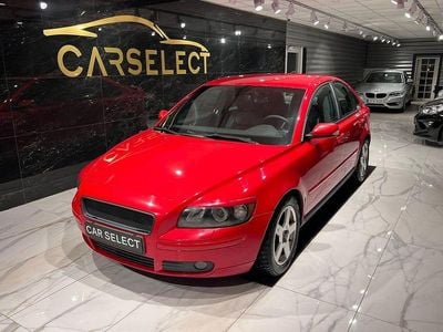 Röd Begagnad 2004 Volvo S40 Sedan | 29 900 kr (Marknadspris)