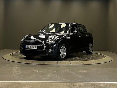 Begagnad Mini Cooper 136 HK (100 kW) 2019 Svart Halvkombi