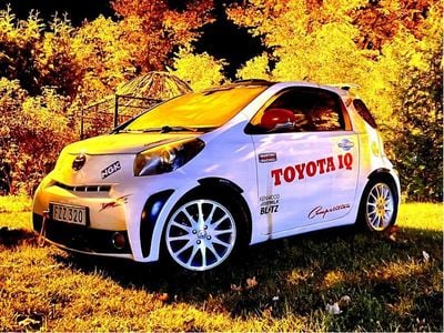 Toyota iQ