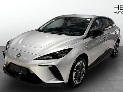 Begagnad MG MG4 EV 125 kW (170 HK) 2024 Grå Halvkombi